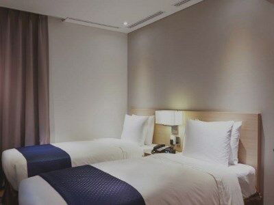 トラベロッジ ミョンドン ウルチロ 4*